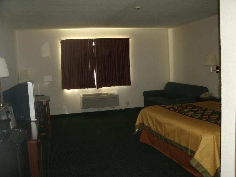 Super 8 By Wyndham Platte City Kansas City Area Dış mekan fotoğraf